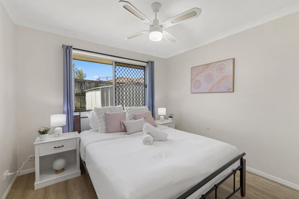Perfect Family Stay - Cozy Home Near Everything House in Brisbane