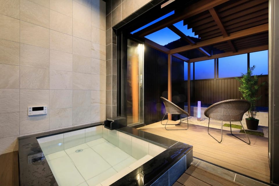 Hot Spring Bath, Open Air Bath