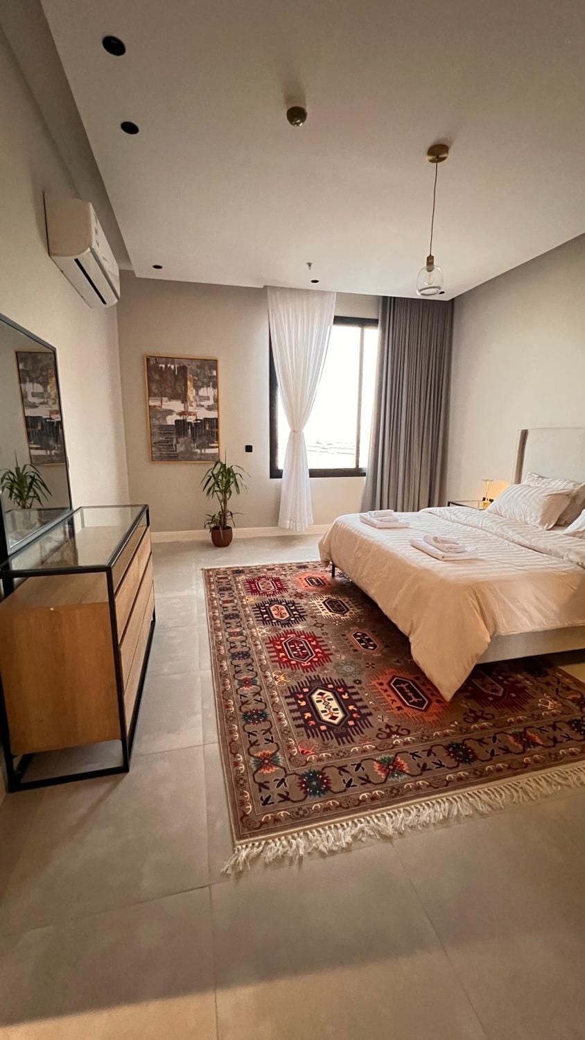 Bed, Bedroom, air conditioner