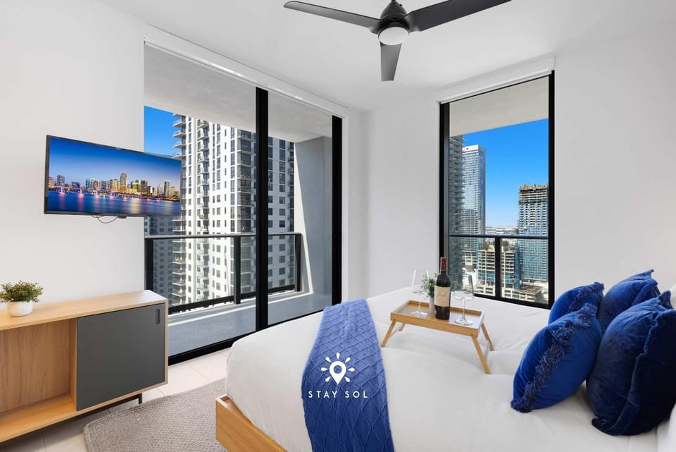Modern Stylish Apt 2BR-2BTH Apartment in Miami