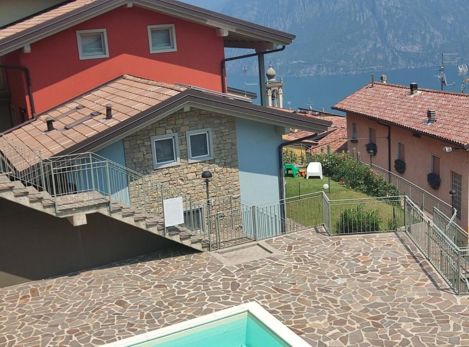 Day, Natural landscape, Mountain view, Pool view, Swimming pool