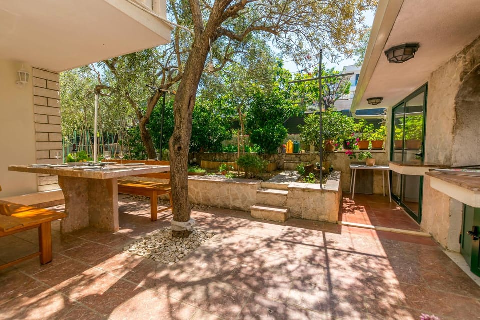 Patio, Balcony/Terrace