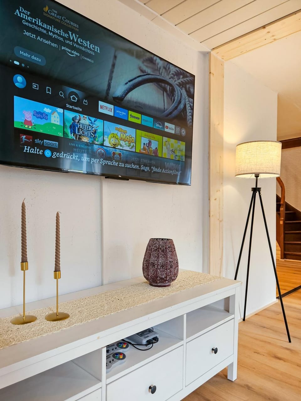 TV and multimedia, Evening entertainment