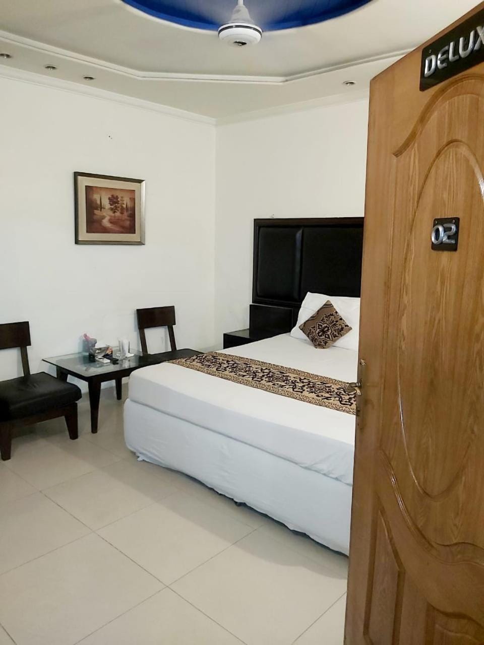 Lahore Luxe Family Couples Guest House Bed and Breakfast in Lahore