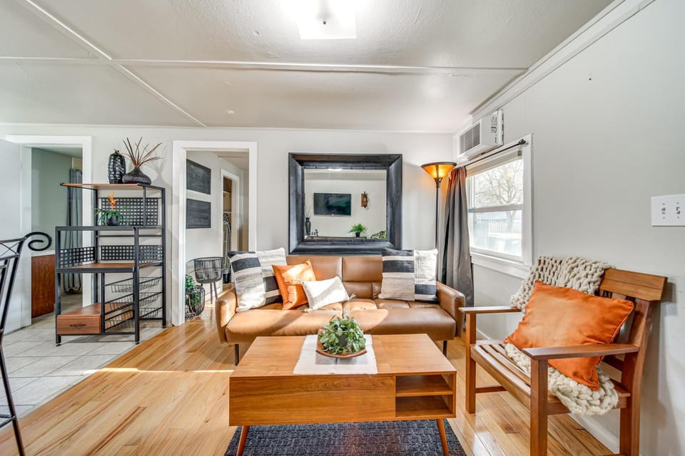 1 Mi to Camels Back Park: Boise Studio w/ Patio! Apartment in Boise
