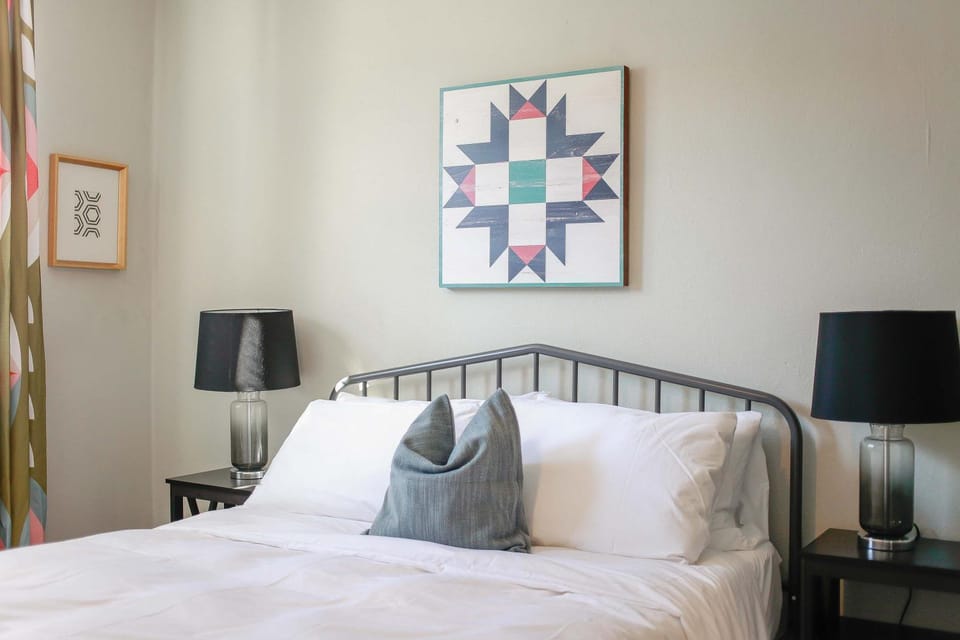 Sojourn at Colley Manor Unit 1 Sleeps 4 Apartment in Portsmouth