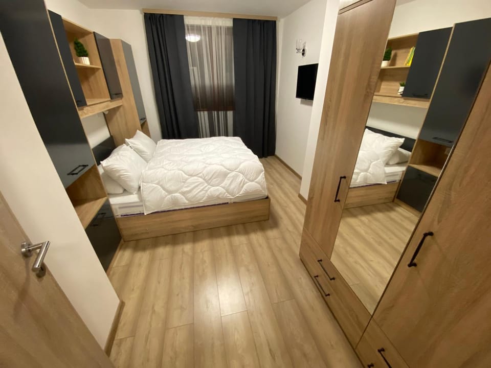 Bed, Bedroom, wardrobe