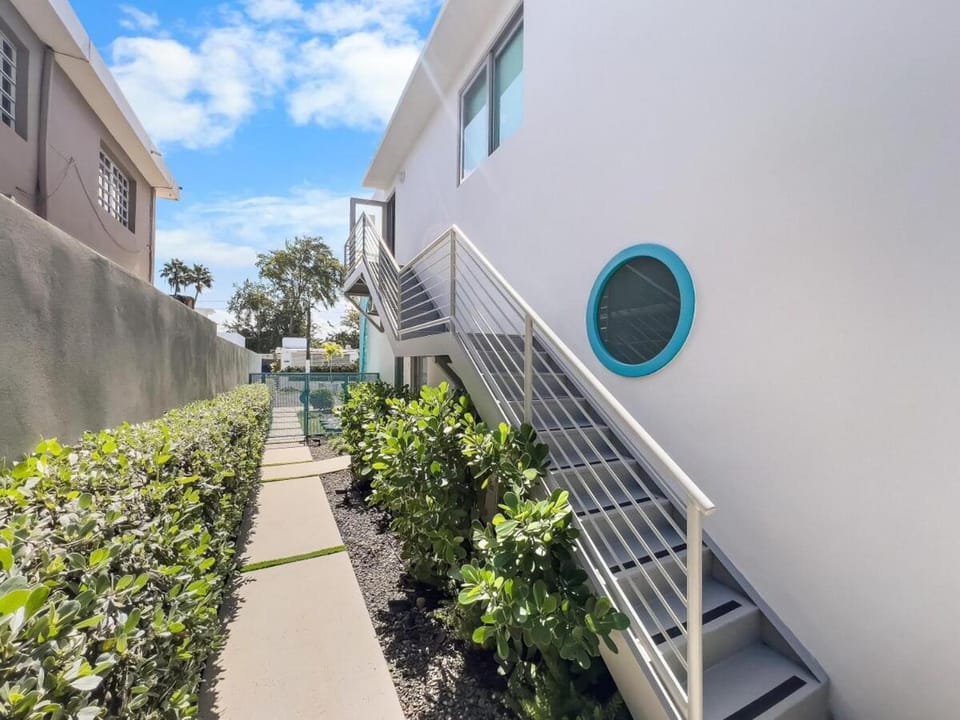 Aquabella 8 Beach Bliss in Isla Verde Apartment in Carolina