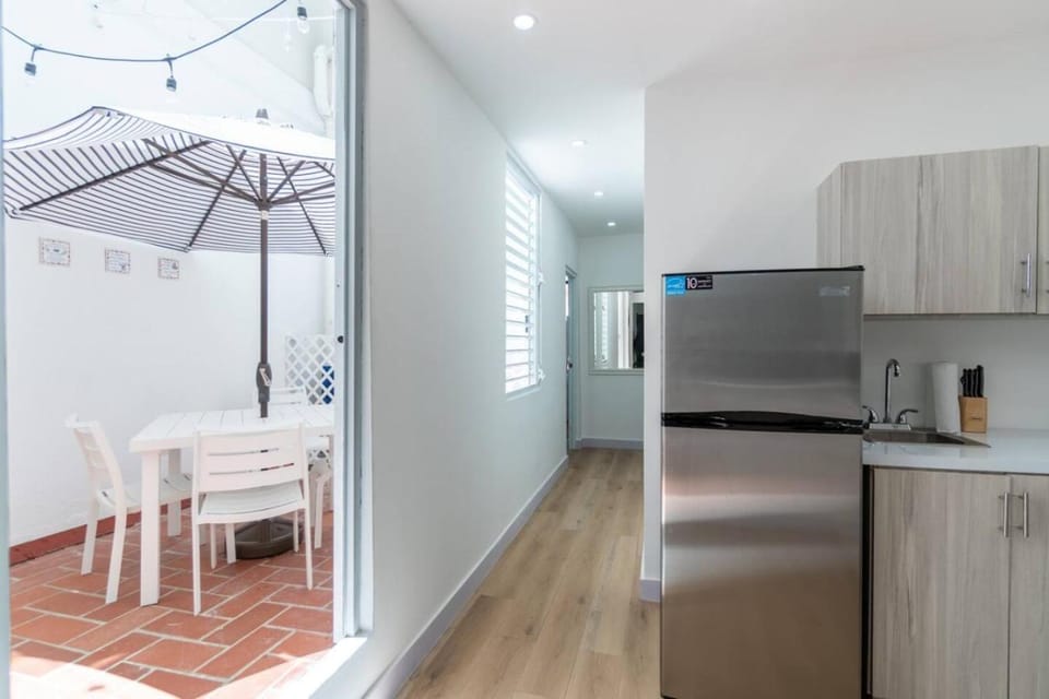 Patio, Kitchen or kitchenette, Seating area