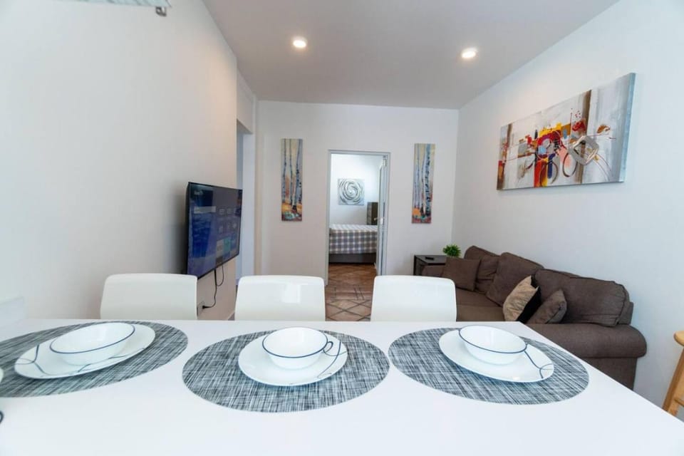 Kitchen or kitchenette, Living room