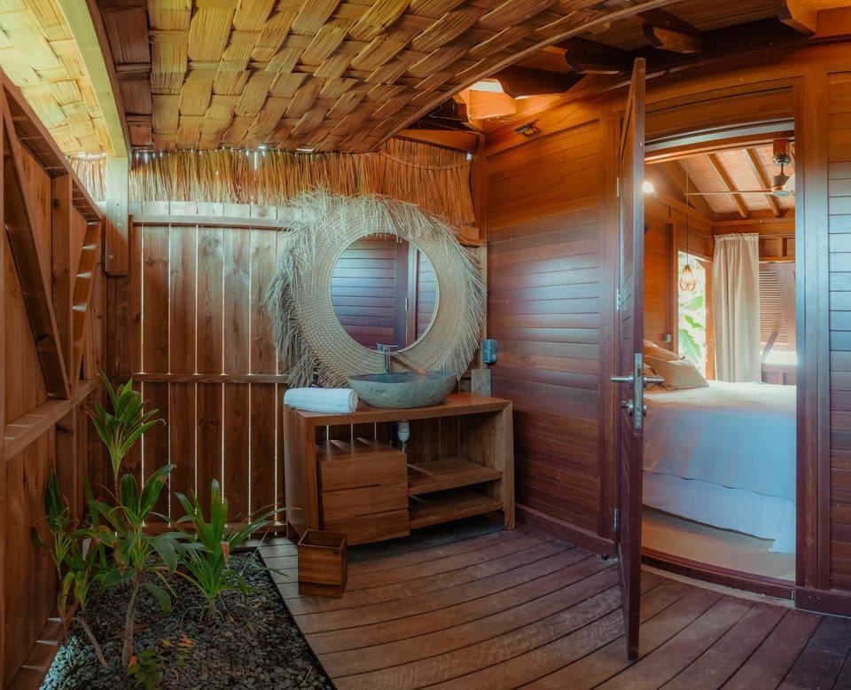 Bed, Bathroom, Photo of the whole room