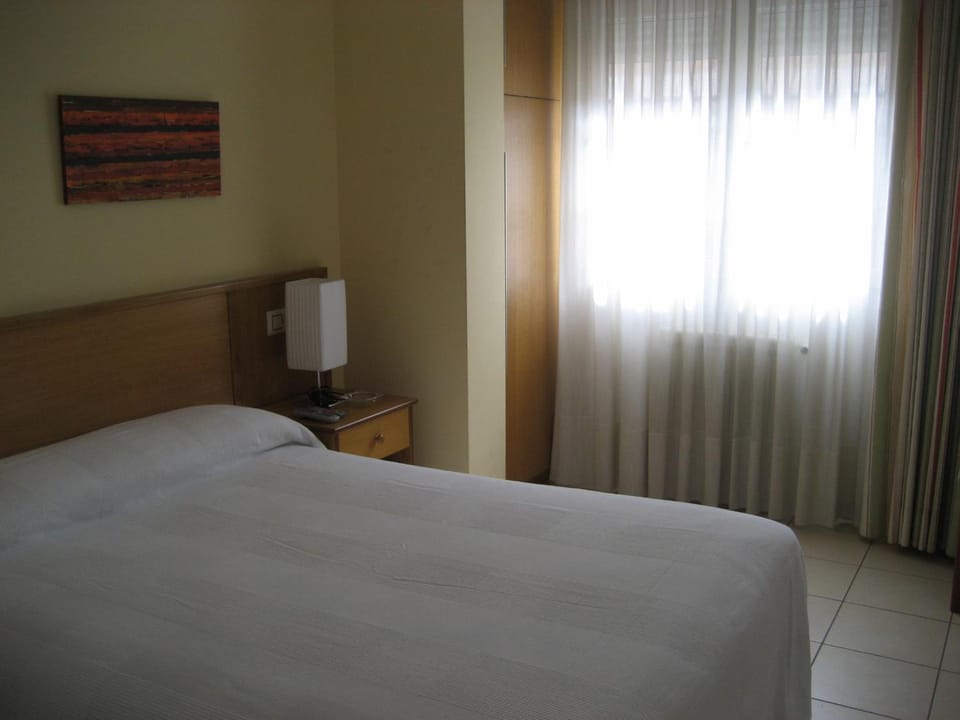 Pensión Residencia Caola Bed and Breakfast in Bergantiños