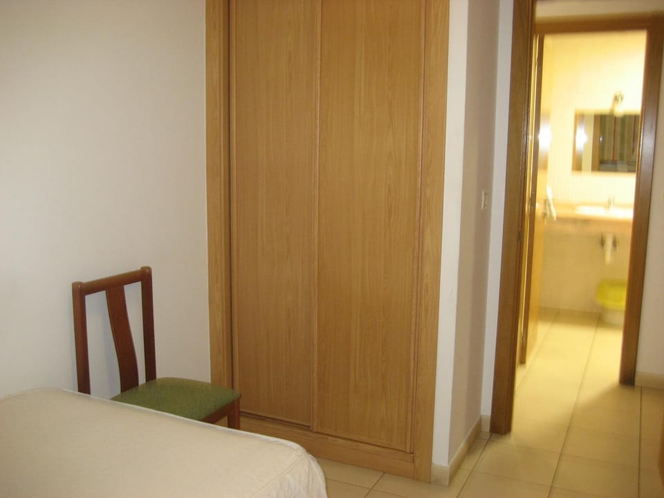 Pensión Residencia Caola Bed and Breakfast in Bergantiños