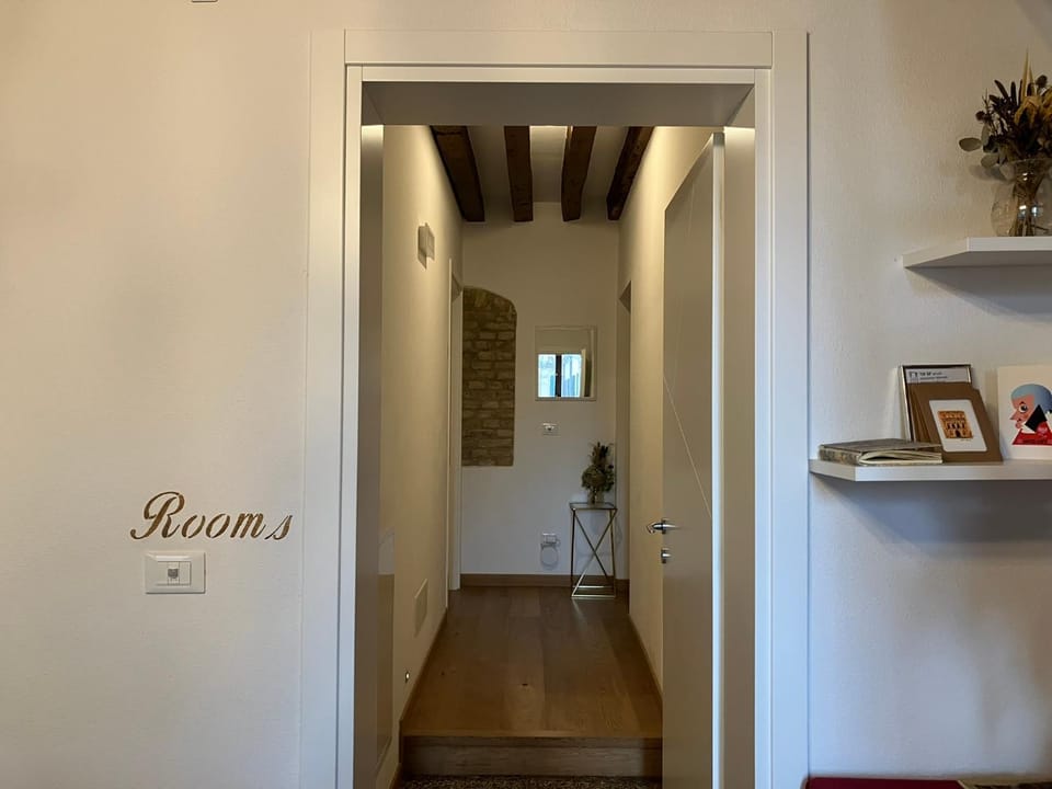 Residenza Corte Antica B&B Bed and Breakfast in San Marco