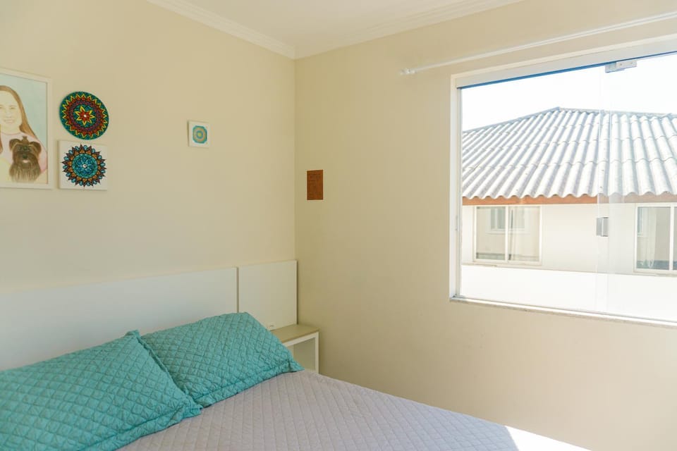 Quarto aconchegante privativo a 150m da praia Vacation rental in Bombinhas