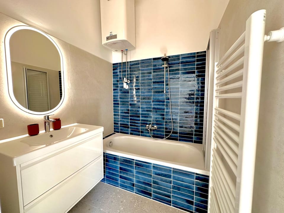 Shower, Bathroom, Bath