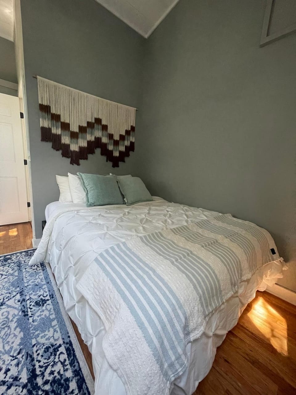 Bright, Airy Home in Hudson! House in Capital District, NY, USA