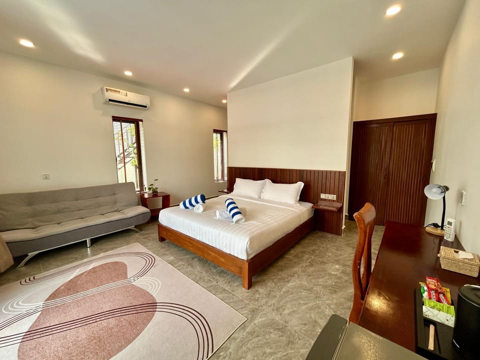 Bed, Living room, Bedroom