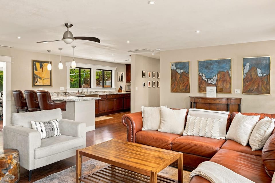Red Rock Retreat with Amazing Patio and Hot Tub for family House in Sedona