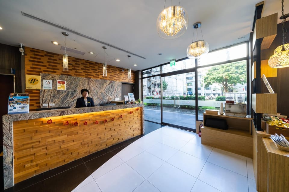 綺樂文旅 康定館 Le Room Hotel Kangding Inn in Taipei City