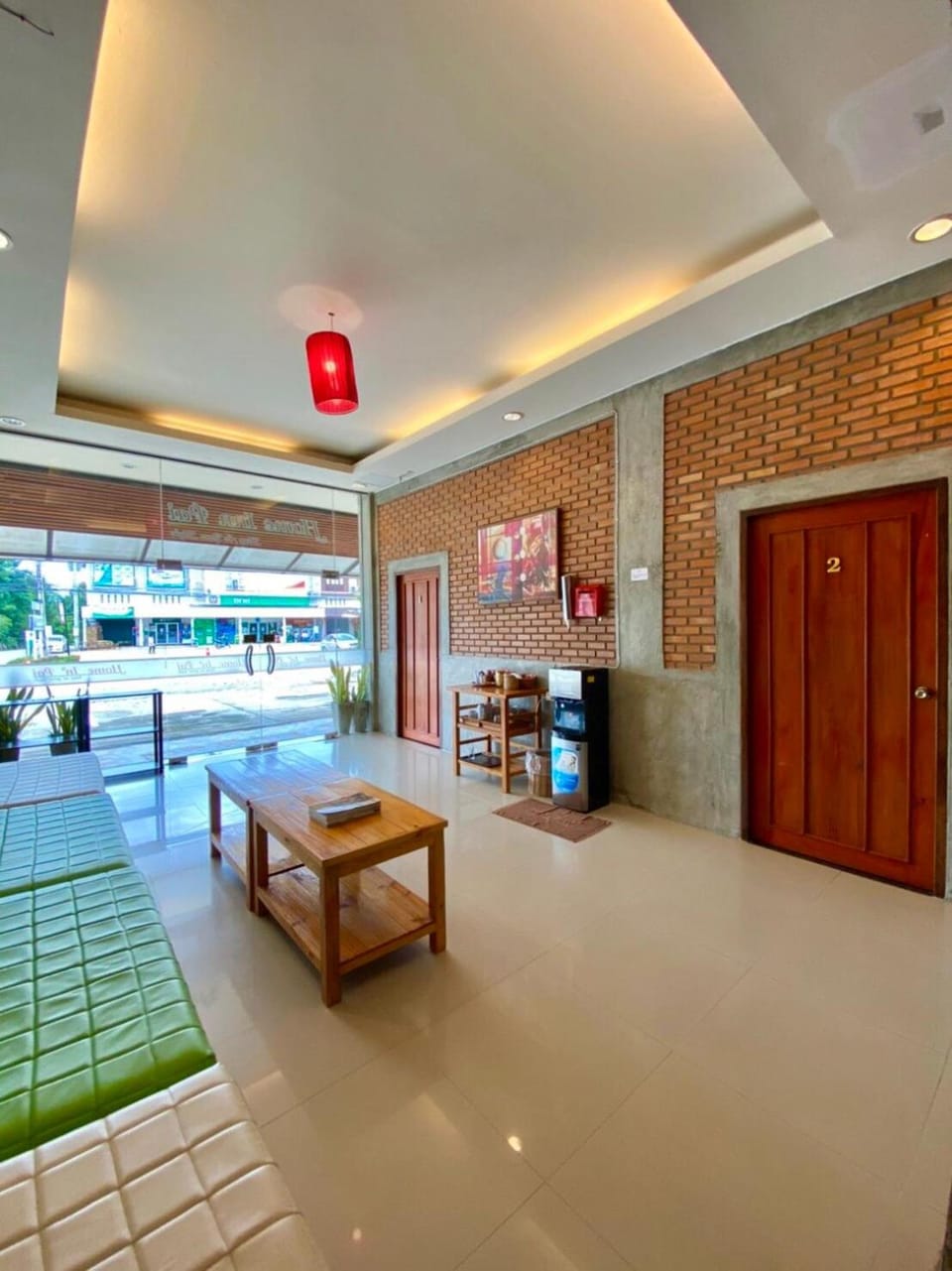 Coffee/tea facilities, Living room, Seating area, Dining area, On site, Street view
