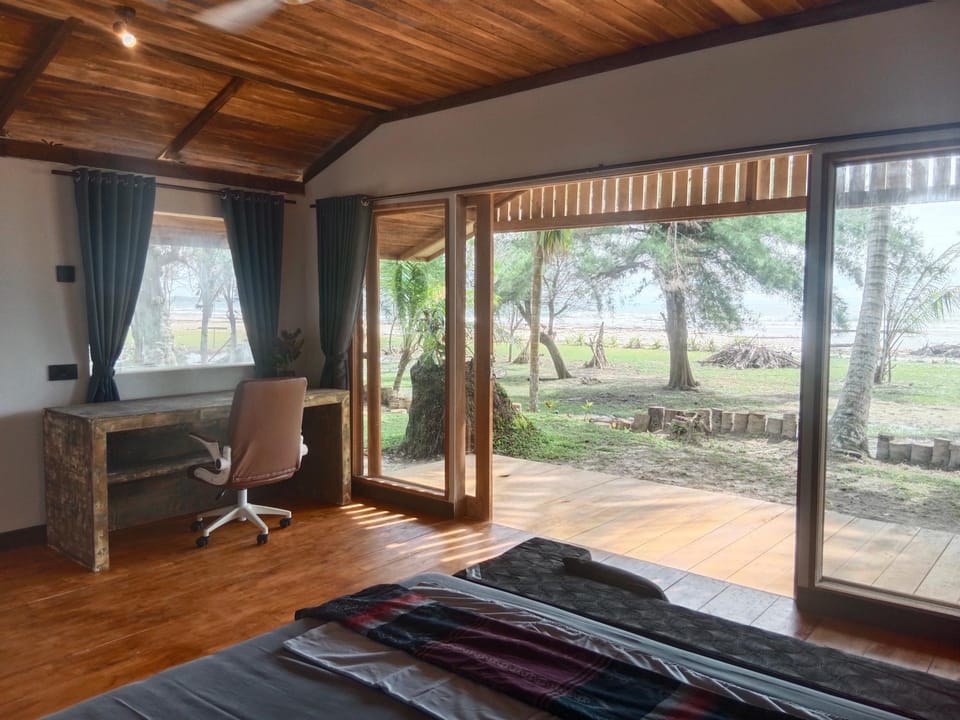 Patio, Garden, Photo of the whole room, Garden view