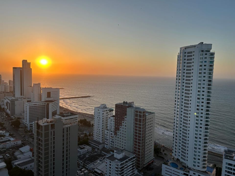 APARTAMENTO MAGNO LOFT Bocagrande Diseño de Doble Altura con Vista al Mar y la Bahía Apartment hotel in Cartagena