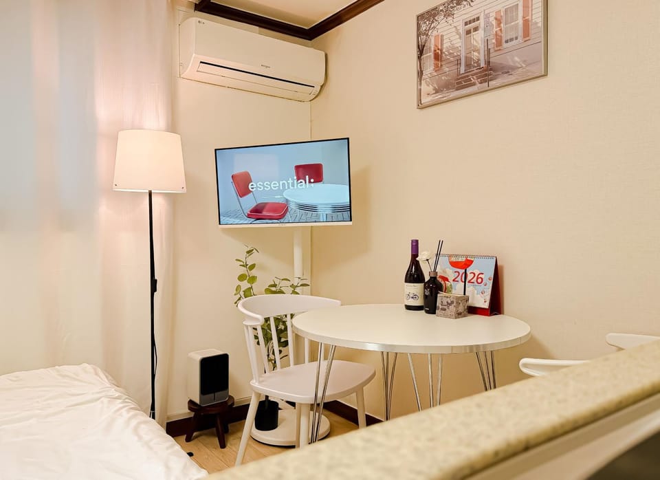 TV and multimedia, Dining area, air conditioner