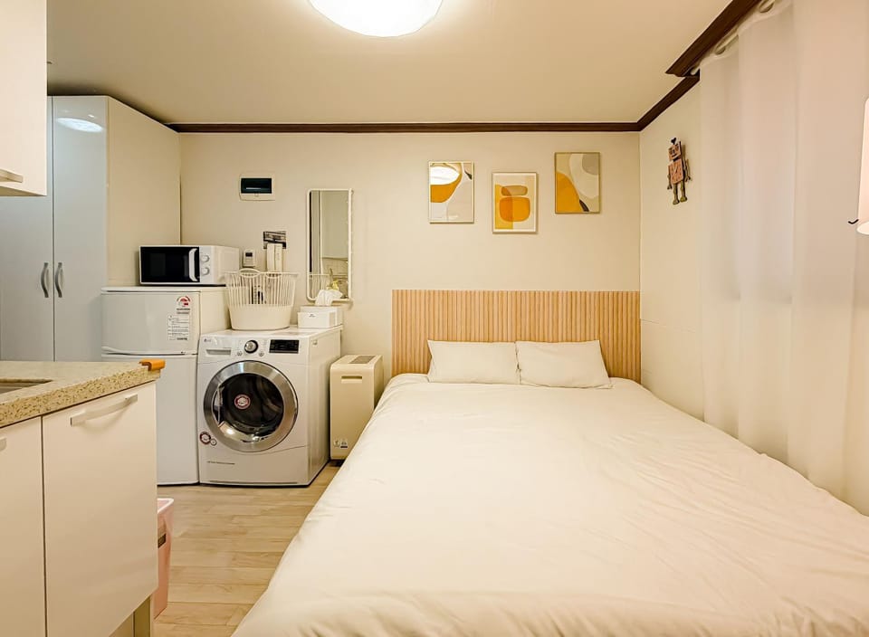 Bed, Bedroom, dryer