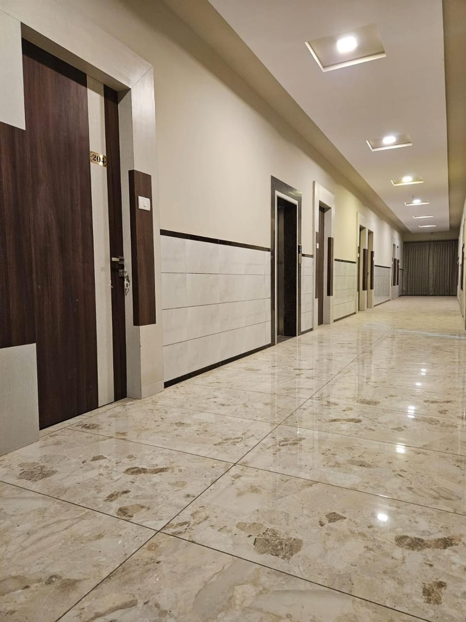 Majestic Inn Hotel in Maharashtra