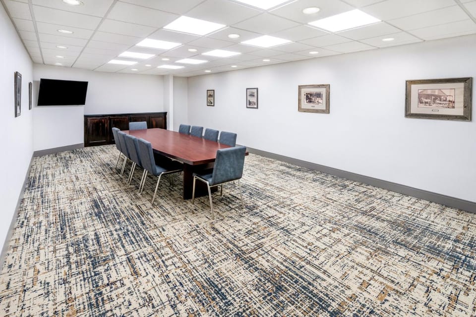 Meeting/conference room