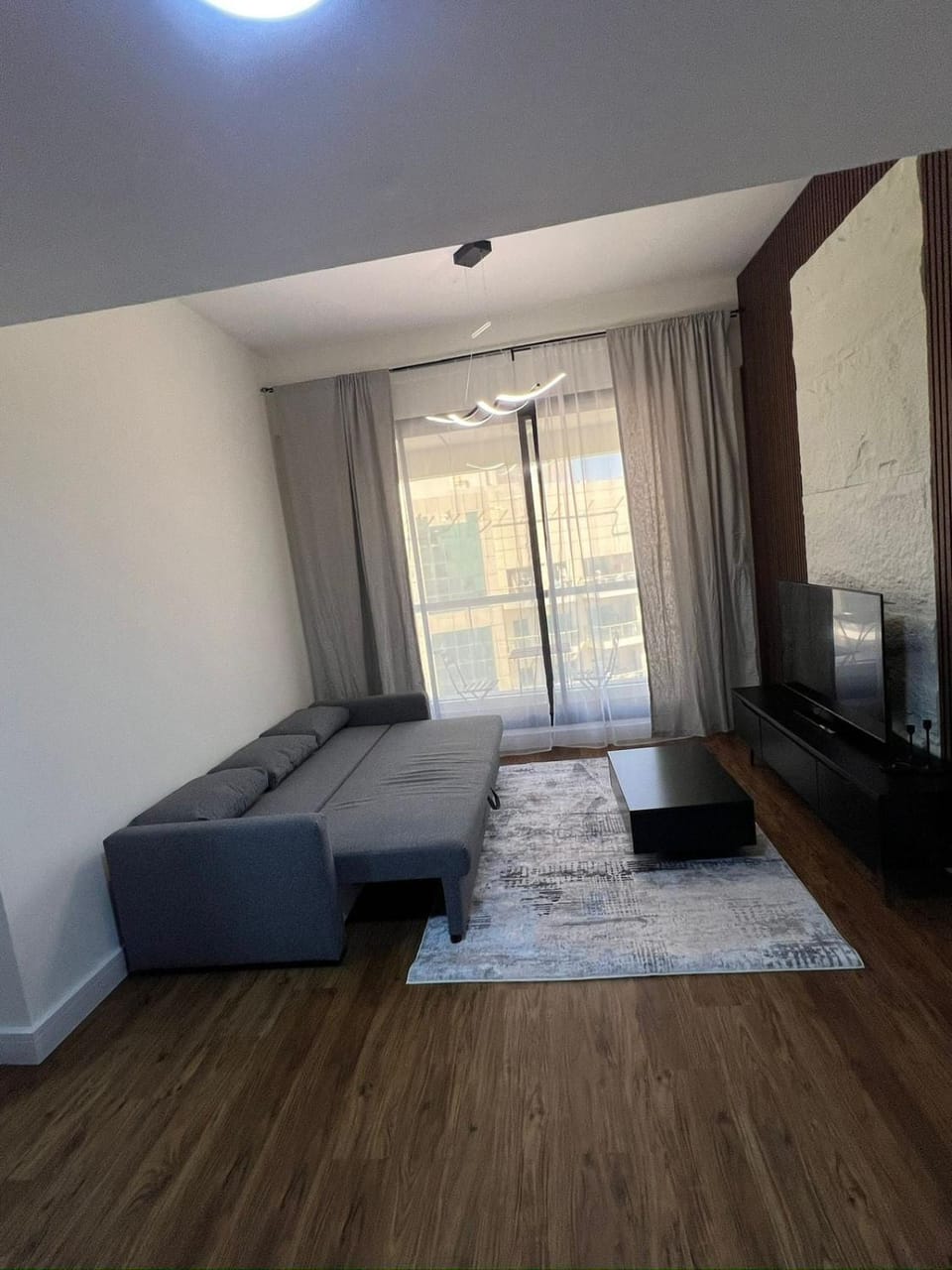 Bed, TV and multimedia, Living room, Seating area