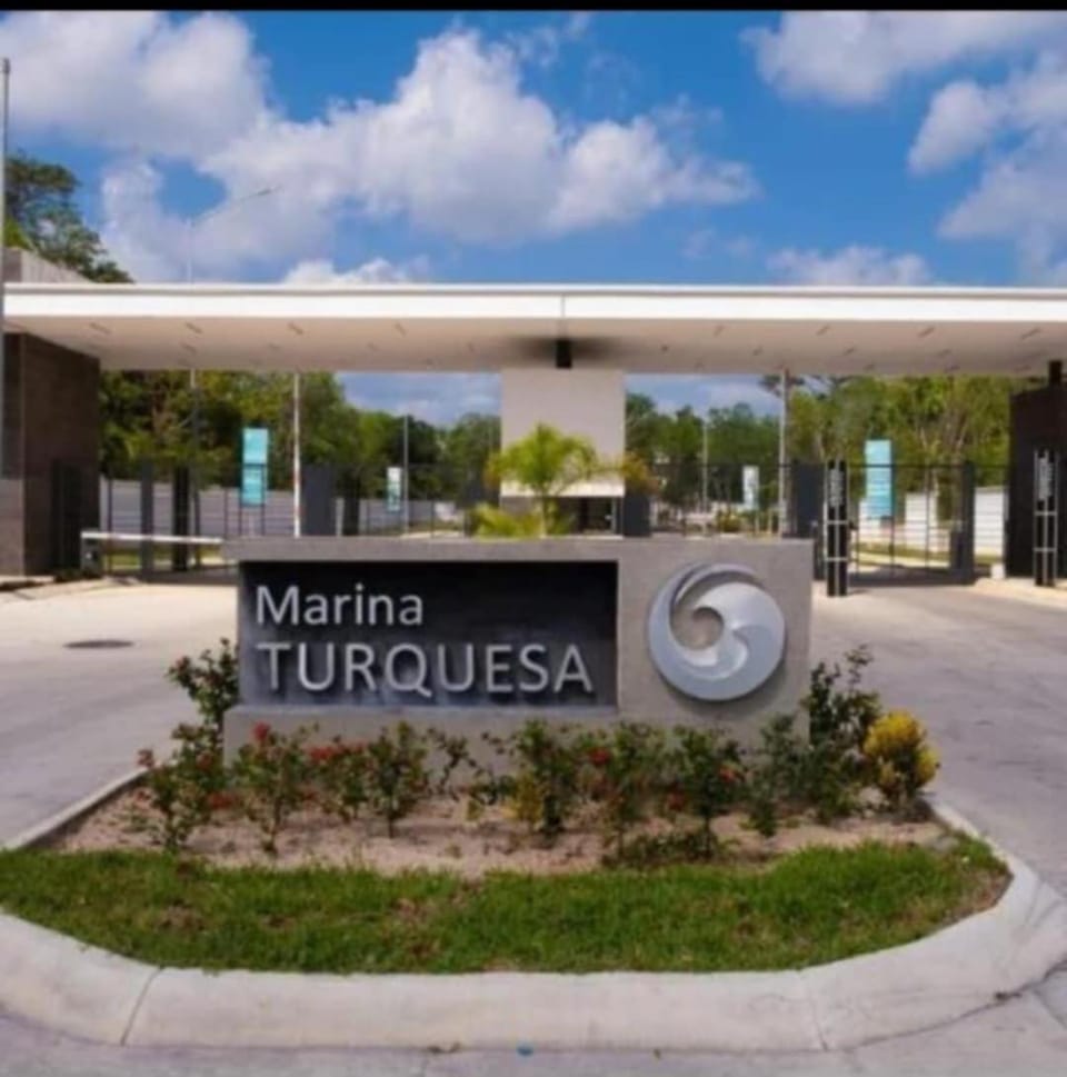 Casas Marina Turquesa House in Cancun