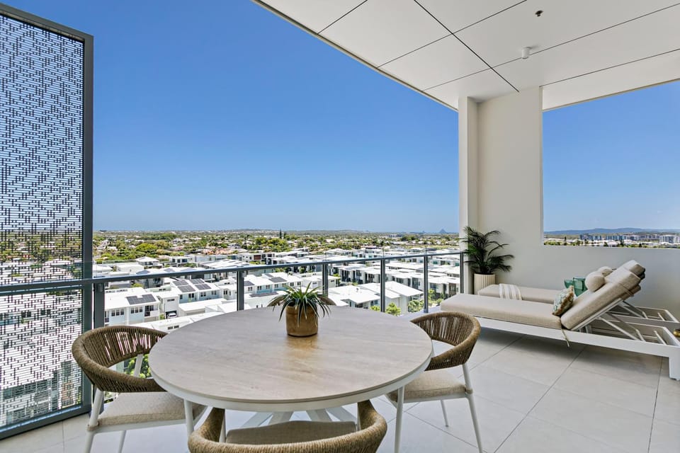 Patio, Day, View (from property/room), Balcony/Terrace