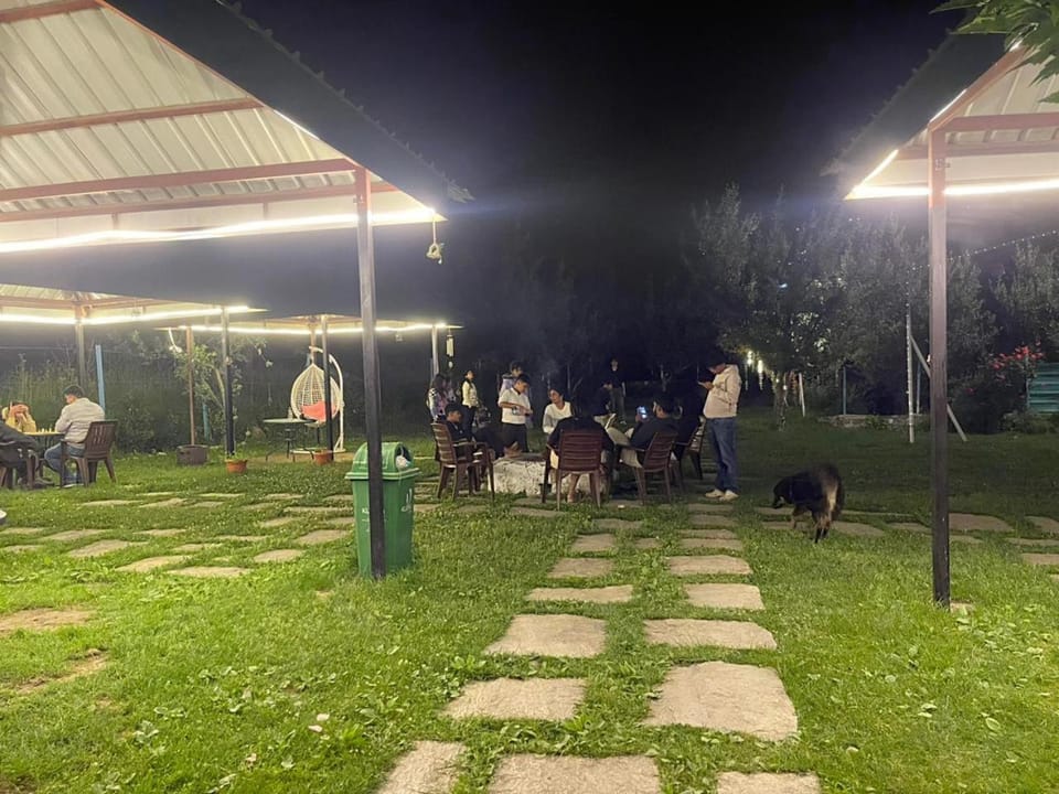 Garden, Seating area