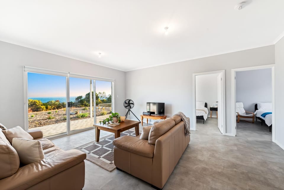 Seven by the Sea House in Kingscote