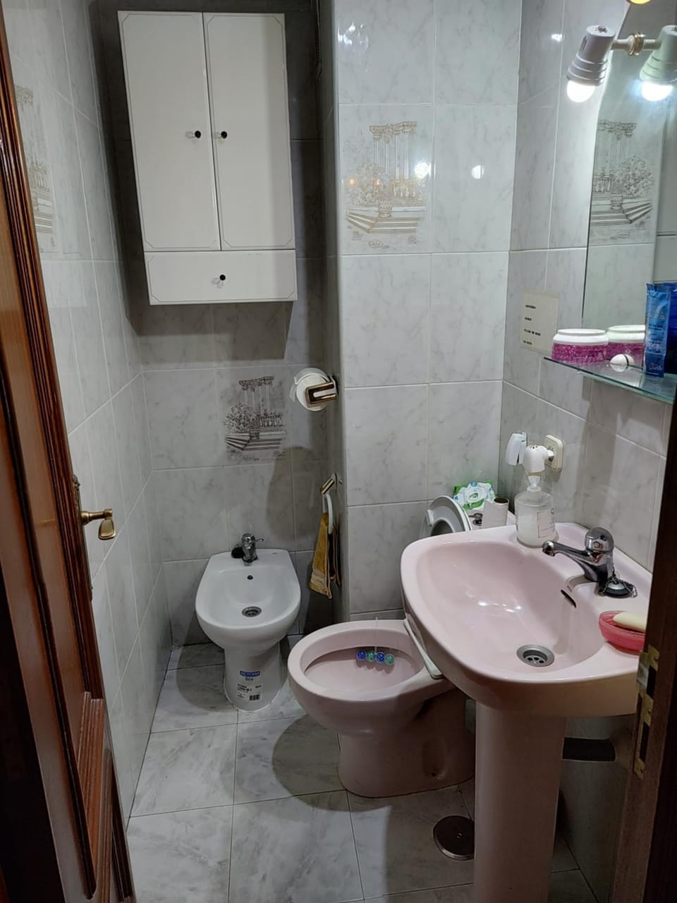 Habitacion Alameda de Osuna Madrid Aeropuerto Vacation rental in Madrid