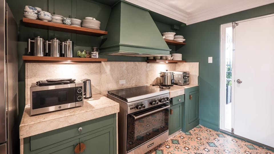 Communal kitchen, kitchen