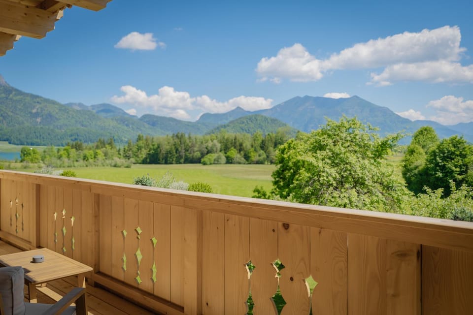 Spring, Natural landscape, View (from property/room), Balcony/Terrace, Garden view, Lake view, Mountain view