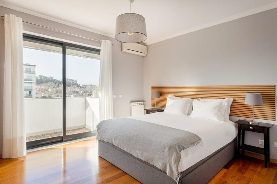 Elegant Flat in Benfica - 10 min to City Center Apartment in Lisbon