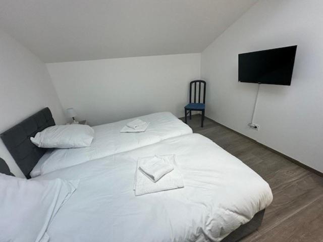 Maison 90 avec 8 chambres lechaffardcom Villa in Auvergne-Rhône-Alpes