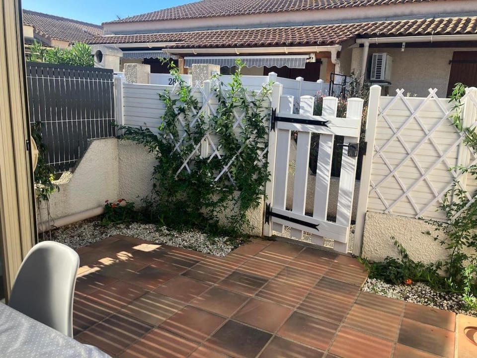 AGENCE JF IMMO- Villa climatisée 6 pers avec parking privé V0815 Villa in Vias