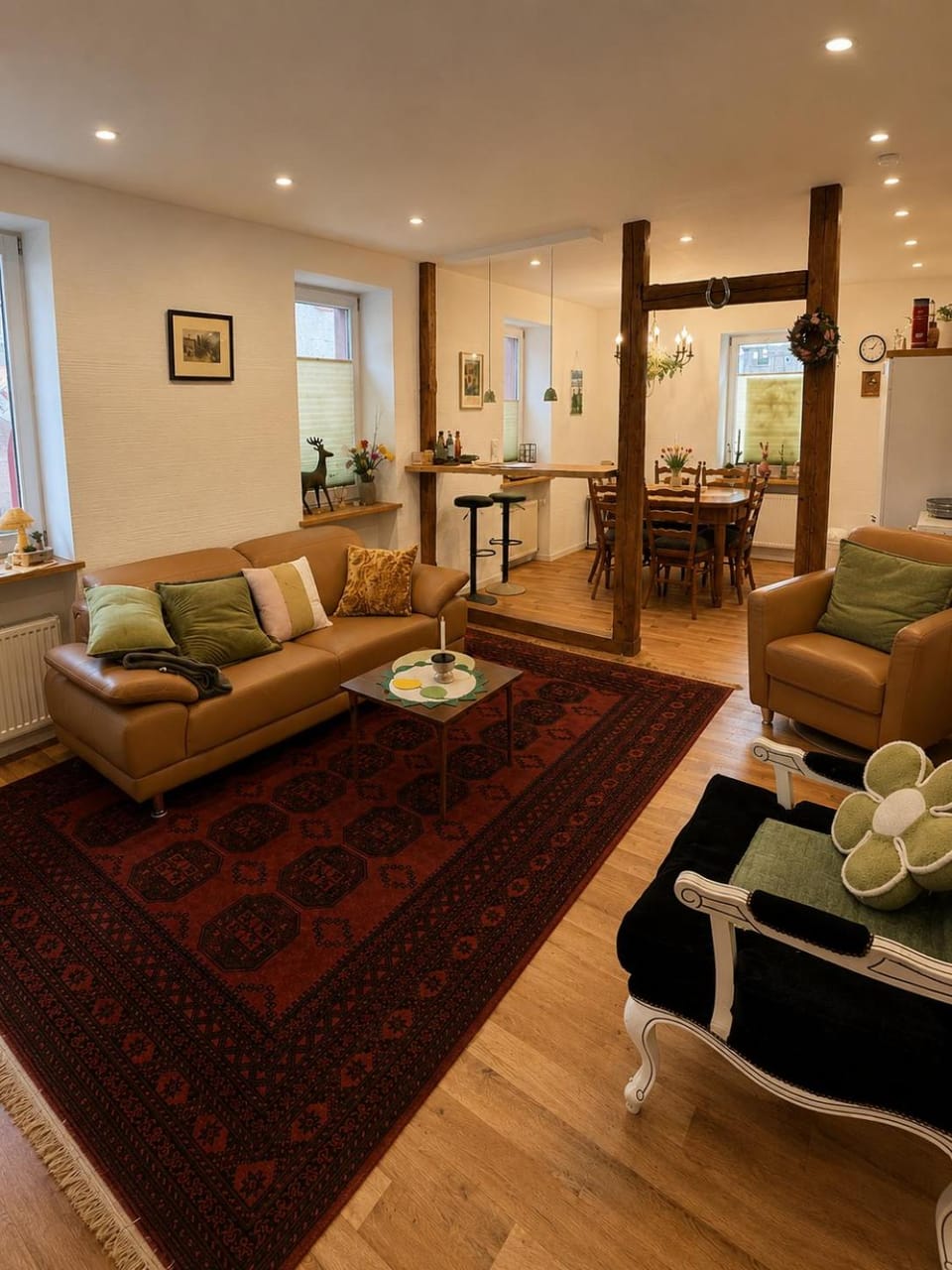 Living room, Dining area