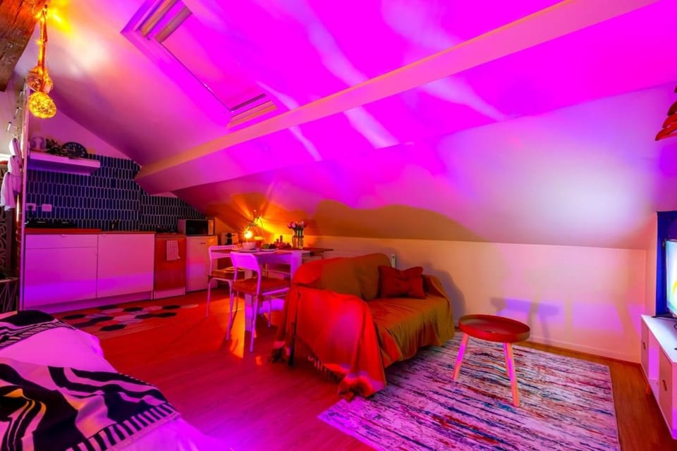 TV and multimedia, Living room, Seating area