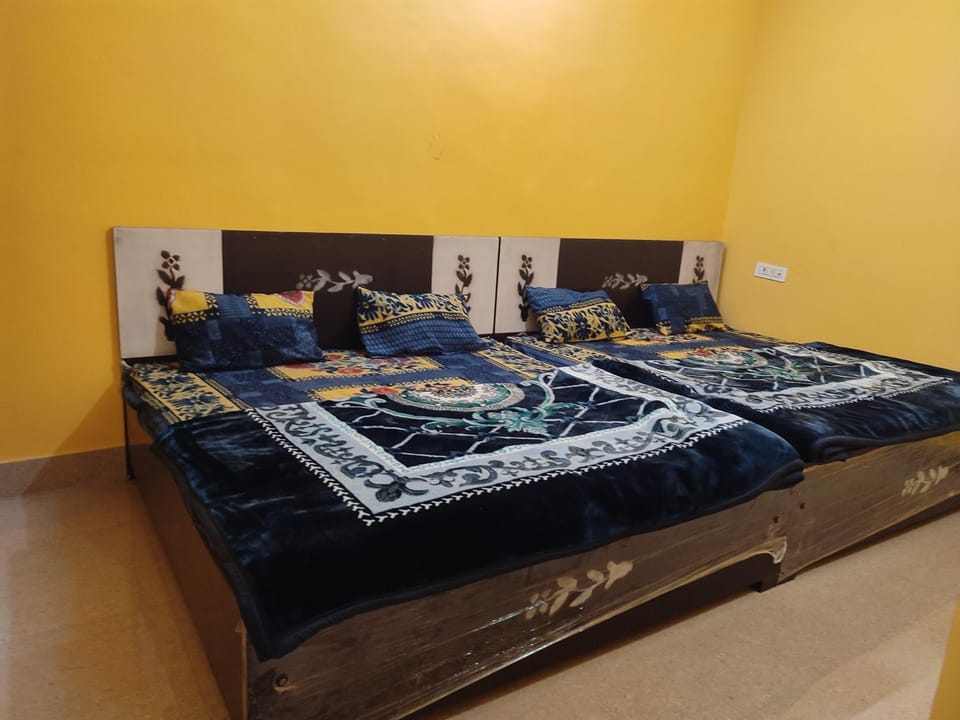 Shri krishna Mohini home stay 2 wing Vacation rental in Uttar Pradesh