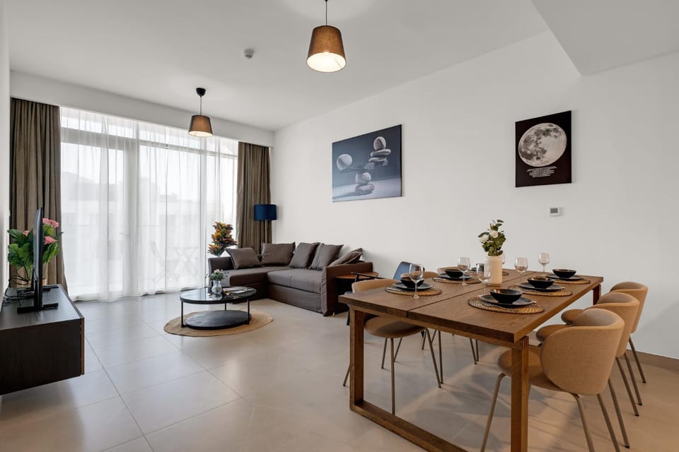 Bed, TV and multimedia, Balcony/Terrace, Living room, Seating area, Dining area