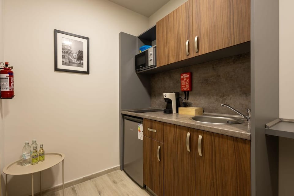 Coffee/tea facilities, Kitchen or kitchenette