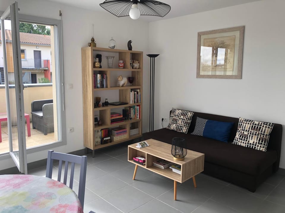 Appartement Confortable et Moderne à Rouffiac-Tolosan - Arrivée autonome Apartment in Occitanie