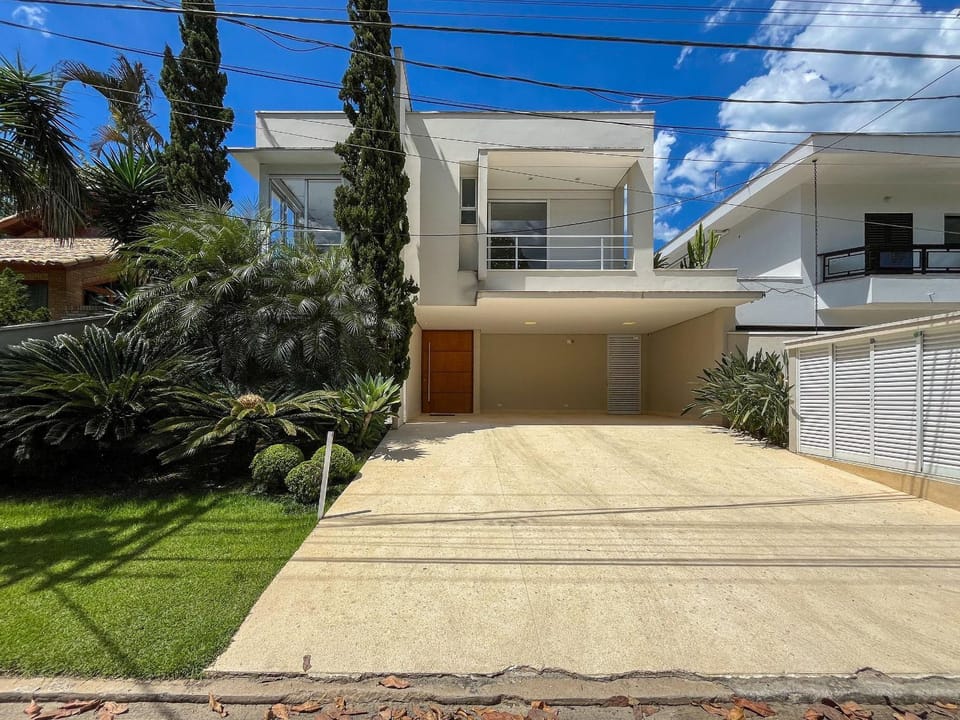 Property building, Street view