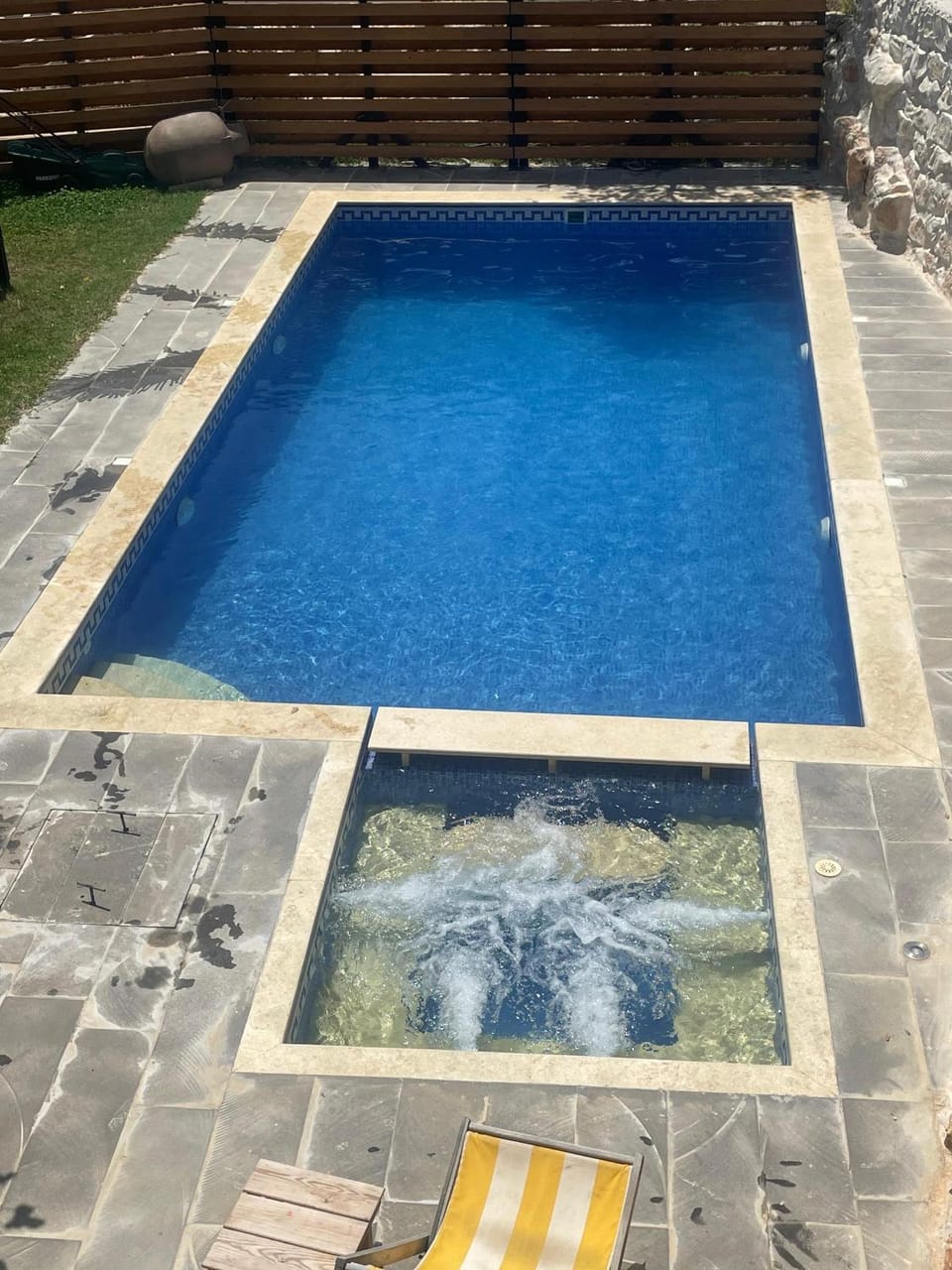 Bella Guesthouse with Garden, Pool & Jacuzzi House in Africa